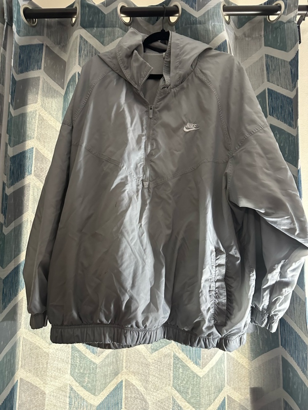 Nike Light Gray Hooded Pullover Windbreaker Jacket